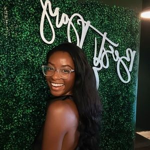 Meet your Posher, Jessica